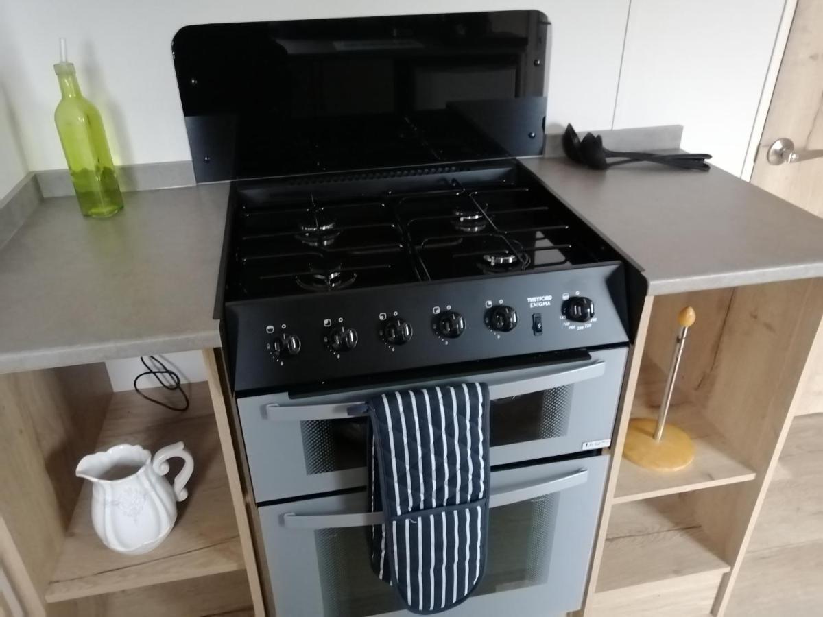 69R Seawick 2 Bedroom Caravan . New For 2022 Saint Osyth Exteriör bild